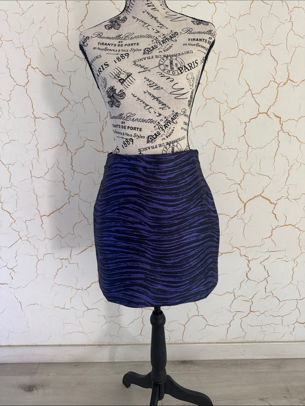The Andamame mini skirt with Blue/Purple Zebra-Print  ( pre-owned)